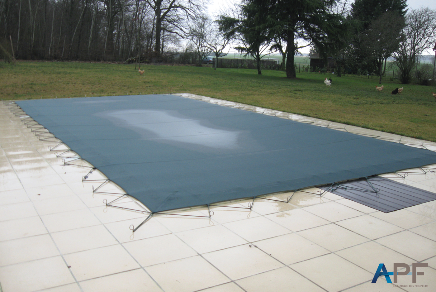 Bâches d'hiver pour piscines, opaques ou filtrantes